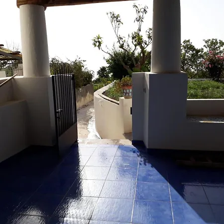 Gasthuis Insolia Santa Marina Salina